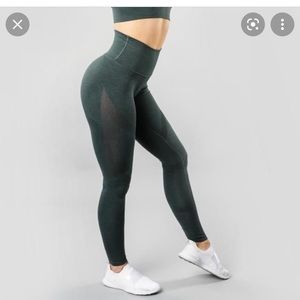 Alphalete Urban Chic leggings